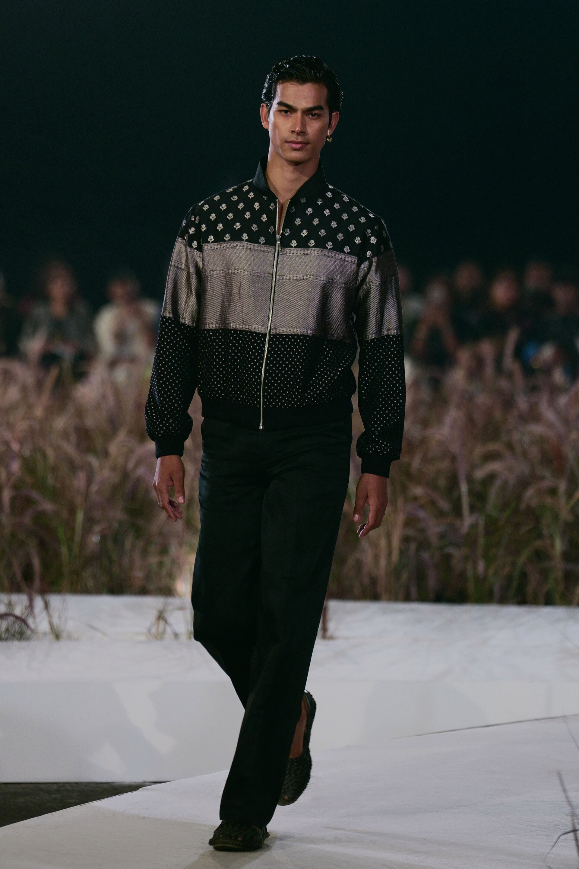 Alfvin Handwoven Benarasi Jacket Set - Black